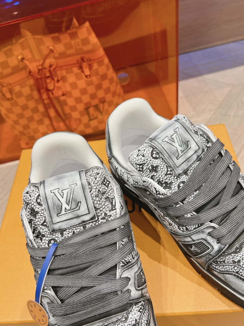 Louis Vuitton Sneakers